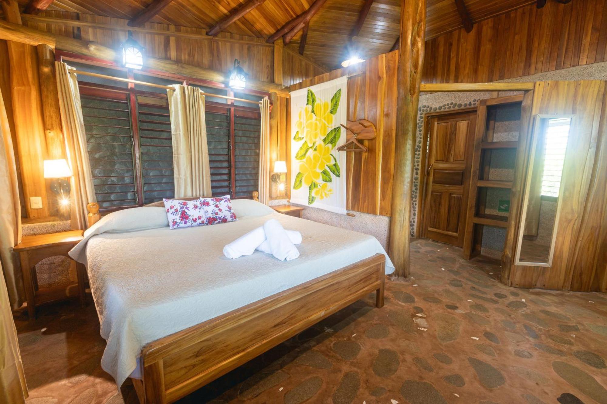 La Cusinga Lodge Uvita Exterior photo