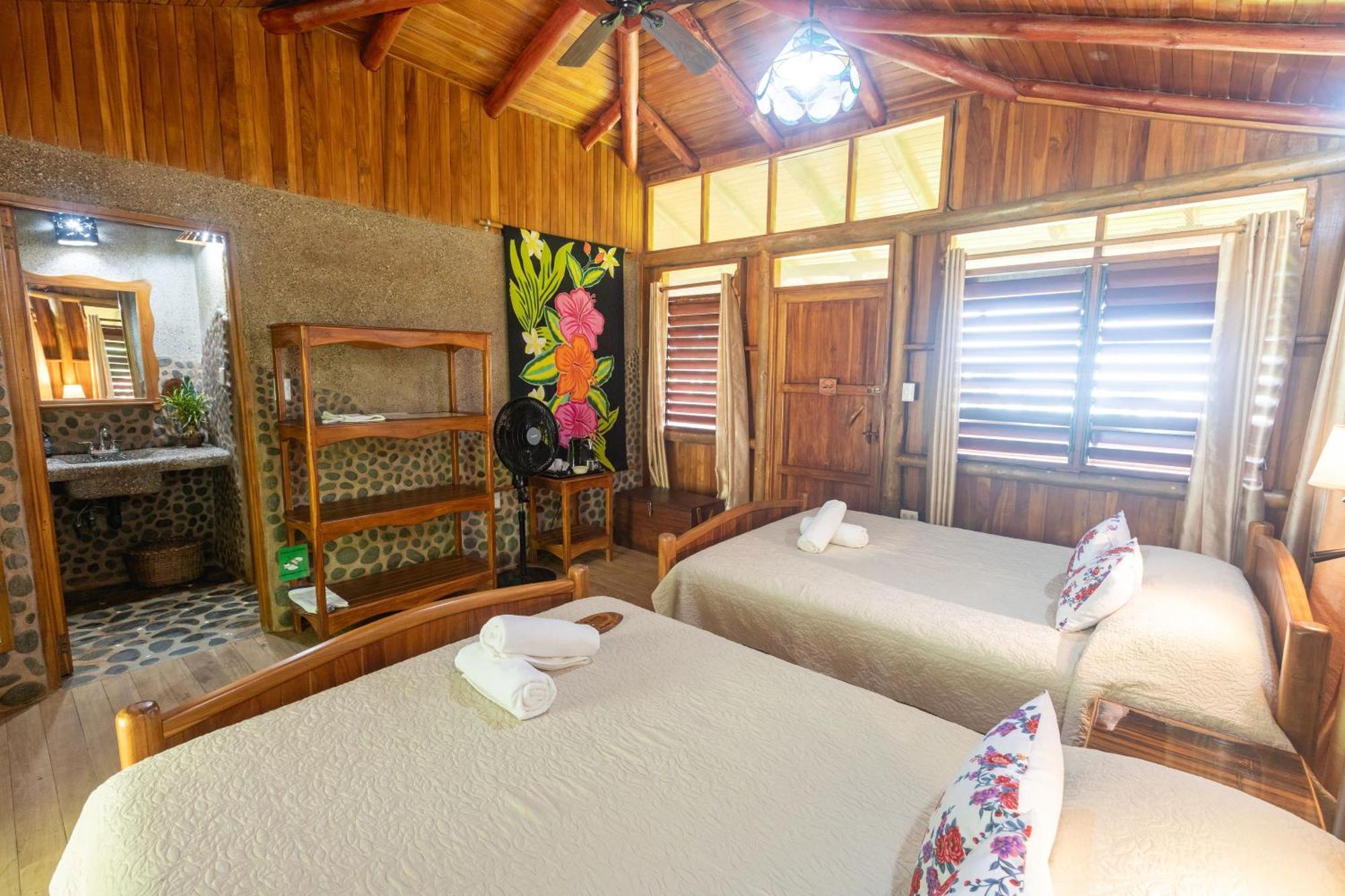 La Cusinga Lodge Uvita Exterior photo